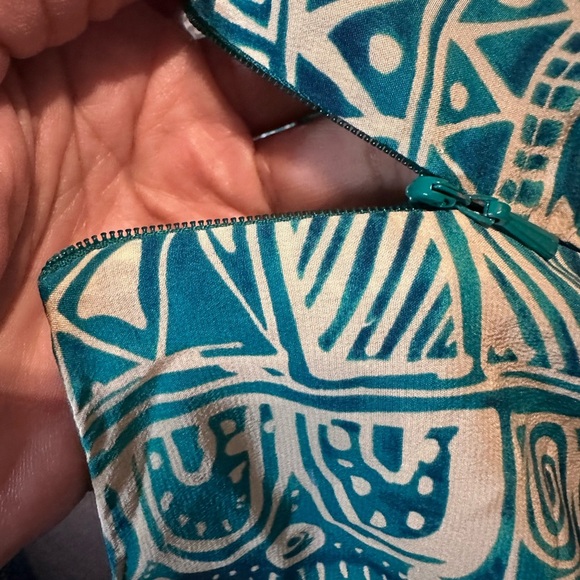 Silk Dress - Size 24 Slimming Faux Wrap by Spenser Jeremy Blue Geometric Midi - Picture 14 of 14